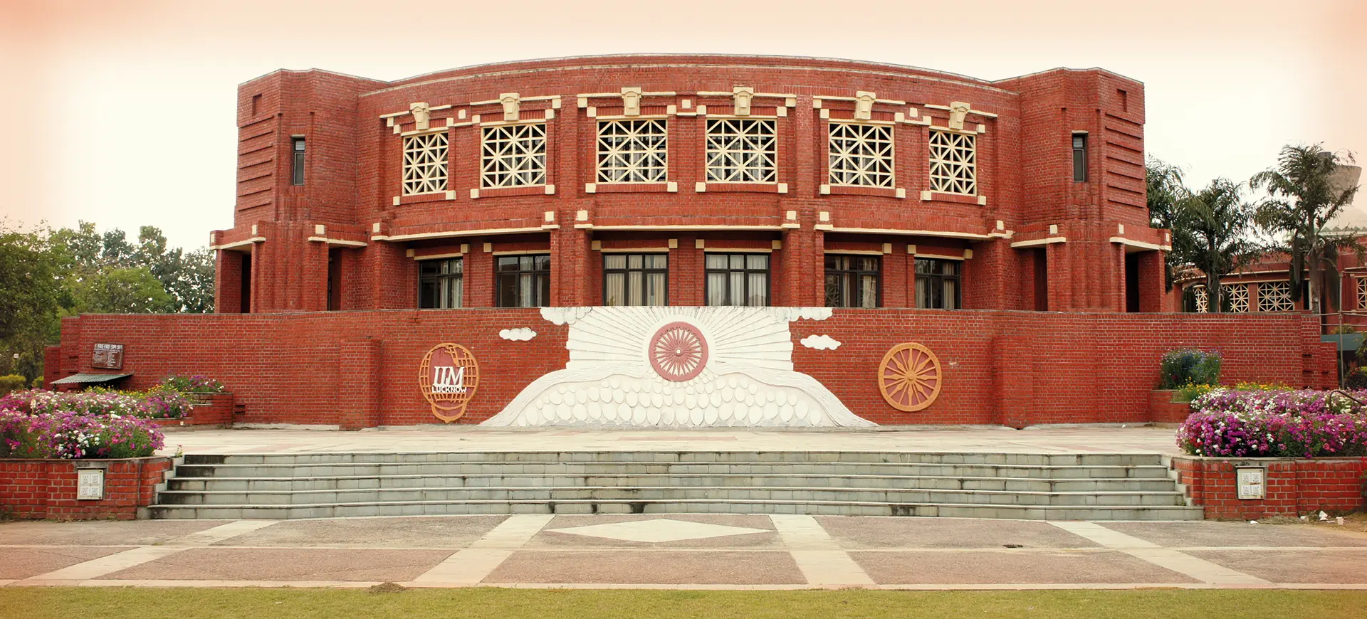 IIM Lucknow Online